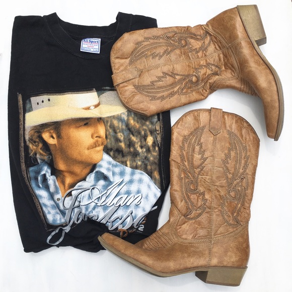 Coconuts by Matisse Shoes - Coconuts Boots | Gaucho Distressed Cowgirl Boots